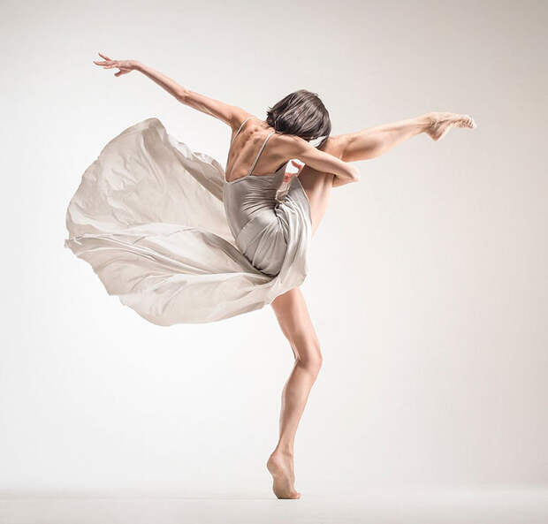 https://static.boredpanda.com/blog/wp-content/uploads/2016/10/dance-photography-vadim-stein-106-580496ce40ec9__880.jpg