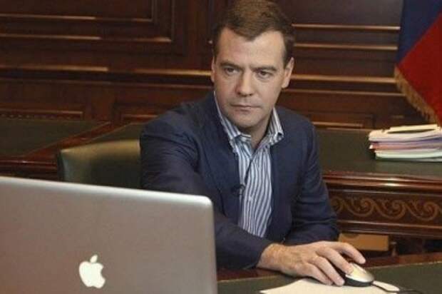 Медведев призывает к международному регулированию интернета