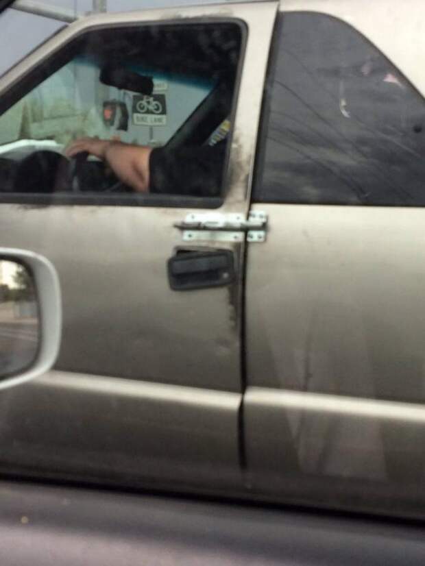 Жёсткие и позитивные автоприколы (39 фото) Жёсткие и позитивные автоприколы (39 фото)