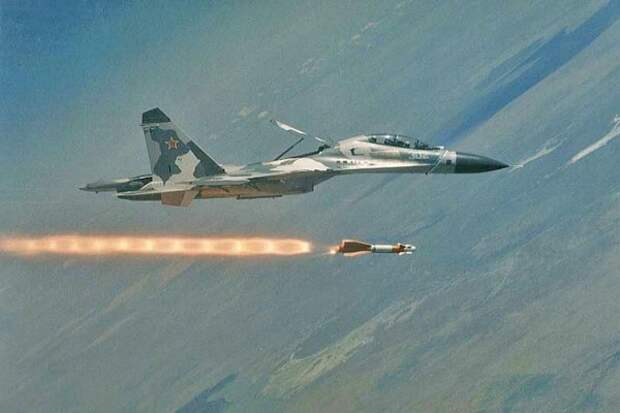 http://kokpit.aero/image/cache/data/Askeri%20yabanci/Irak/su-30kn_2-600x400.jpg
