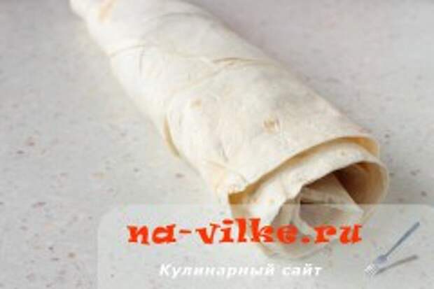 Рулет из лаваша с шампиньонами и картофелем