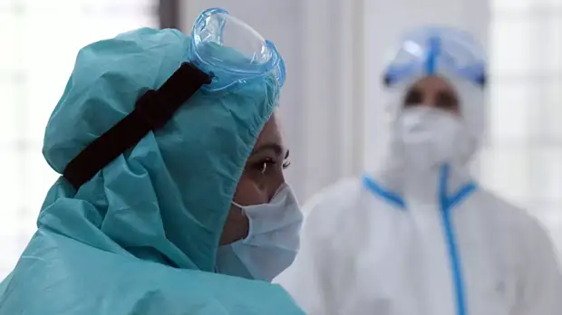 В России продлили особый порядок авансирования поликлиник и больниц