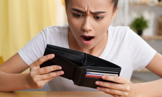 «Просто клоуны»: рост зарплат в России до 200 тысяч вызвал жесткую реакцию