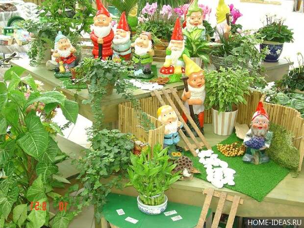 Фигурки гномиков для сада