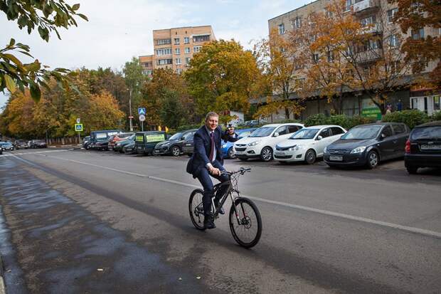 Андрей Иванов, глава Одинцовского района, тоже принял участие в акции: акция, велосипед, день без автомобиля