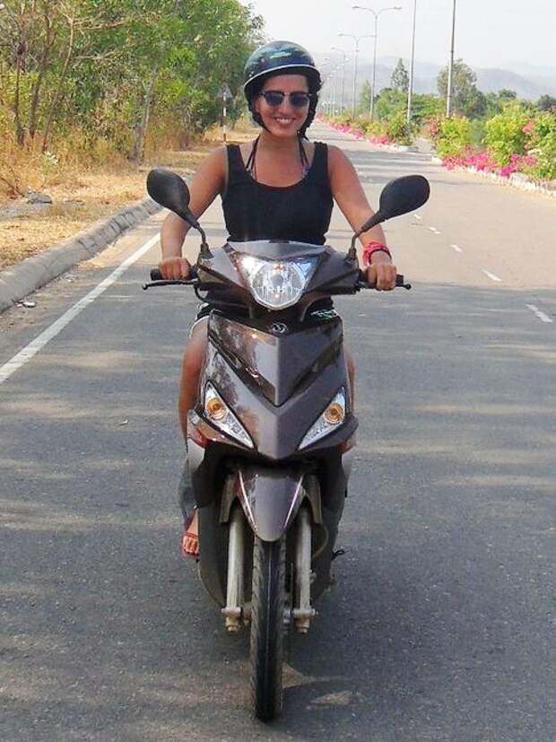 kate-motorbike