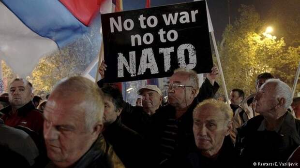 Дикий Запад: Запад пытается не дать провести в Черногории референдум по НАТО.
