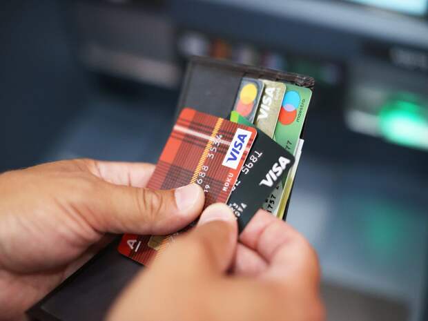 Кузбассовец украл с кредитной карты умершего отца крупную сумму