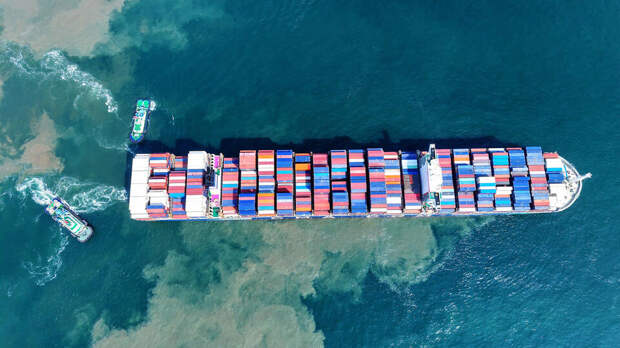 Посольство России: намерения Лондона захватывать суда РФ – враждебный шаг