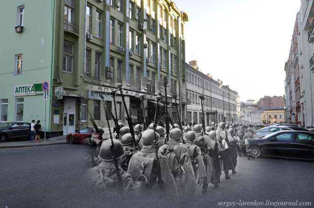 Москва 1941-2013 Мясницкий проезд. Истребители танков на марше. Moscow 1941-2013 Tank destroyers on the march.