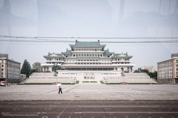 i-took-and-smuggled-these-out-of-north-korea-illegal-photos-kim-doesnt-want-you-to-see-18__880
