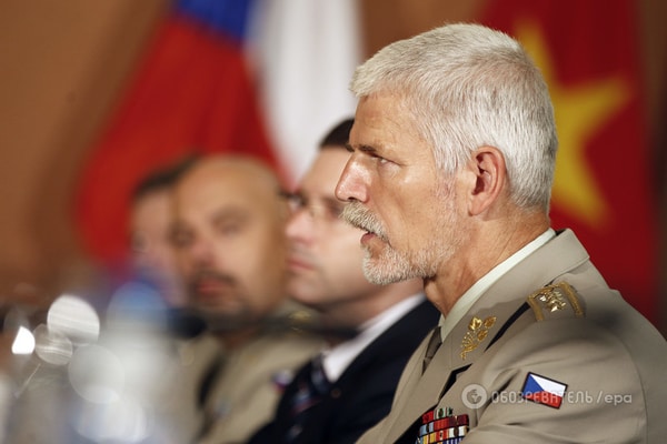 Bloomberg View: НАТО придется разобраться с российской авиабазой у границ Турции