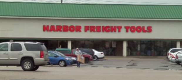 harbor freight This Parking Lot Has a Small Case of Terrible Parenting Going On