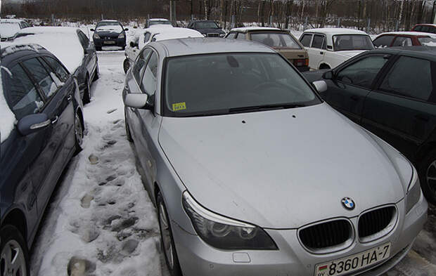 Банка пива за BMW 5 E60, как сын лишил мать авто Банка пива за BMW 5 E60, как сын лишил мать авто Булоруссия, авто, конфискация авто, пьяный за рулем, суд