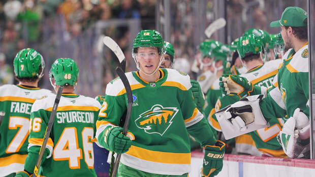 Гол Юрова и ассист Тарасенко не помогли «Миннесоте» избежать поражения от «Виннипега»