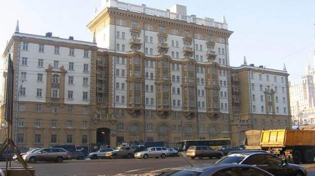 Депутат заявил о возможности выдворения посла США из-за митингов в Москве посольство сша в москве