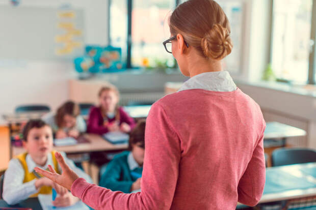 Во Франции семилетний мальчик угрожал ножом директору школы