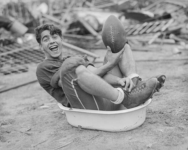 1942 год: Как американцы собирали металлолом для военной промышленности