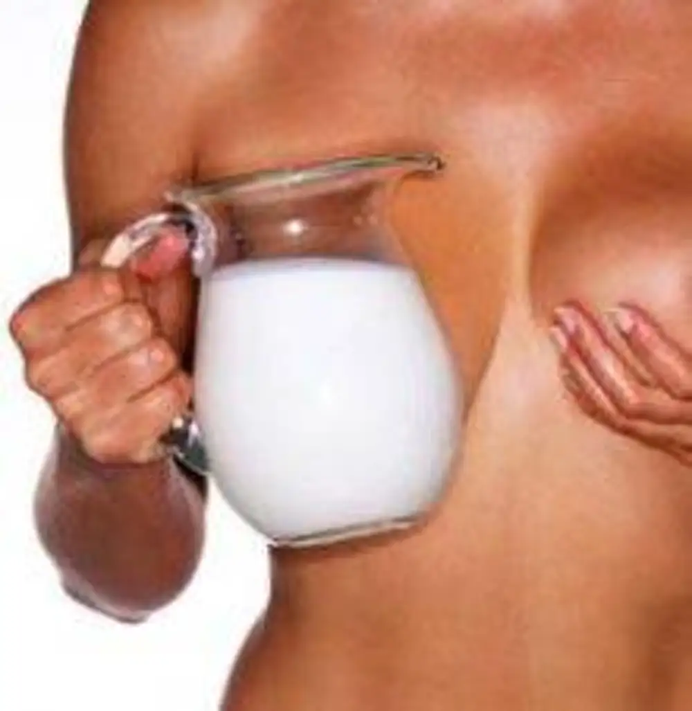грудь наполняется молоком фото 1