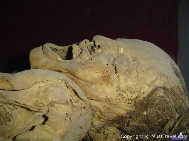 Музей мумий в Гуанахуато<br><br>В живописном городке Гуанахуато, который находится в центральной части Мексики, расположен Музей человеческого тела. Это весьма необычный музей, войти в который могут только люди с крепкими нервами. Дело в том, что в музее хранятся самые настоящие человеческие мумии. Причем это не мумии египетских фараонов или правителей ацтеков, а мумифицированные тела самых обычных людей.