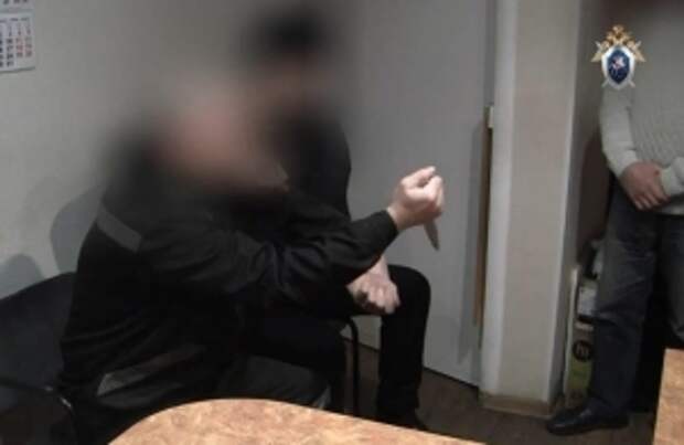 Осужденному к пожизненному лишению свободы предъявлено обвинение в убийстве супружеской пары, совершенном в 2003 году в городе Вельске Архангельской области