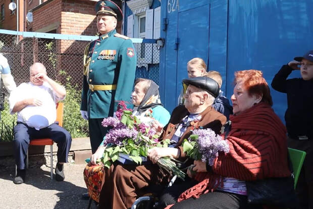 Военнослужащие Оренбургского ракетного объединения подготовили подарок ветерану Великой Отечественной войны