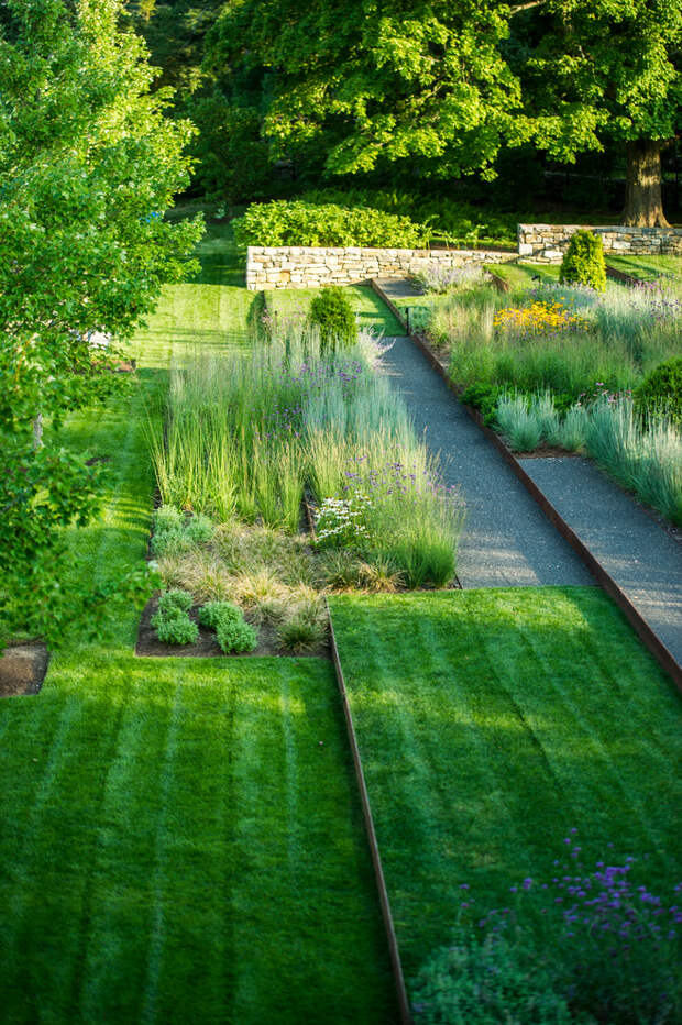 Фото 16 Идеальный газон своими руками (70 фото): как и когда лучше всего сеять газонную траву?