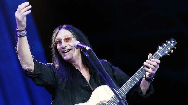 Кен Хенсли Кен Хенсли