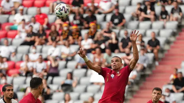 Пепе поделился ожиданиями от матча Португалии с Францией на Евро-2020