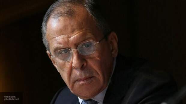 Лавров призвал к ответственности журналистов NYT и FT за публикацию фейков о коронавирусе