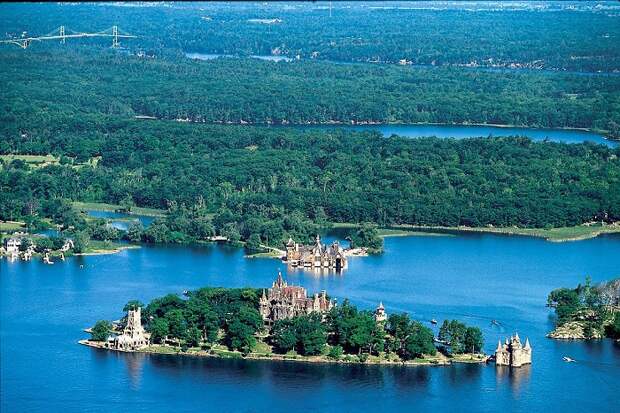 На всех островах архипелага Thousand Islands обитают люди.