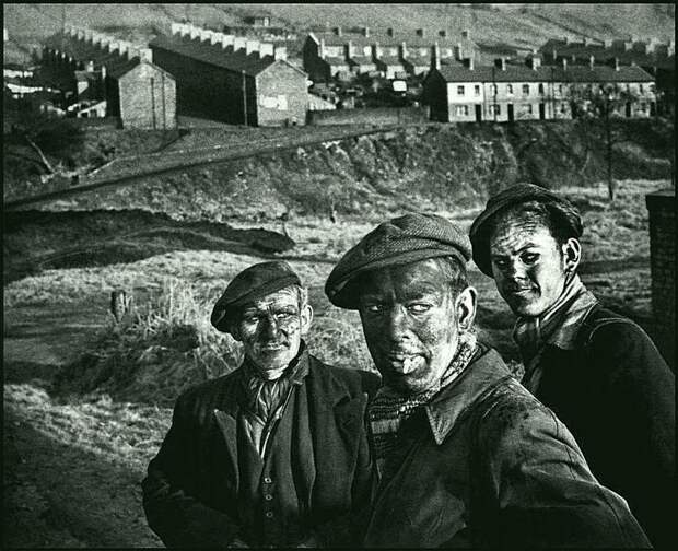 Три поколения шахтеров в валлийском шахтерском городе, 1950 20 век, история, фотографии