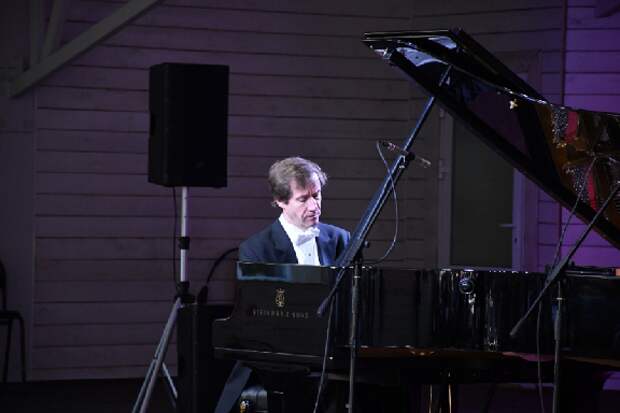 В "Ивановке" выступит народный артист РФ Николай Луганский