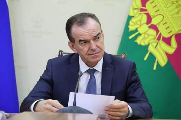 Губернатор откликнулся на просьбу многодетной матери: в брюховецкой школе отремонтируют актовый зал