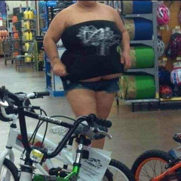 Ну очень странные посетители Walmart Ну очень странные посетители Walmart