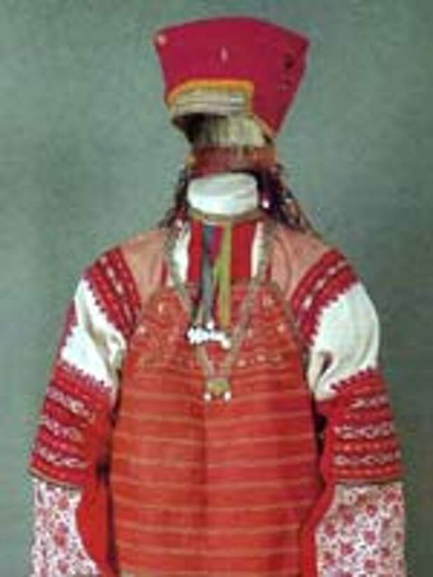 Костюм молодой женщины праздничный. Нач. 20 в. Тамбовская обл.