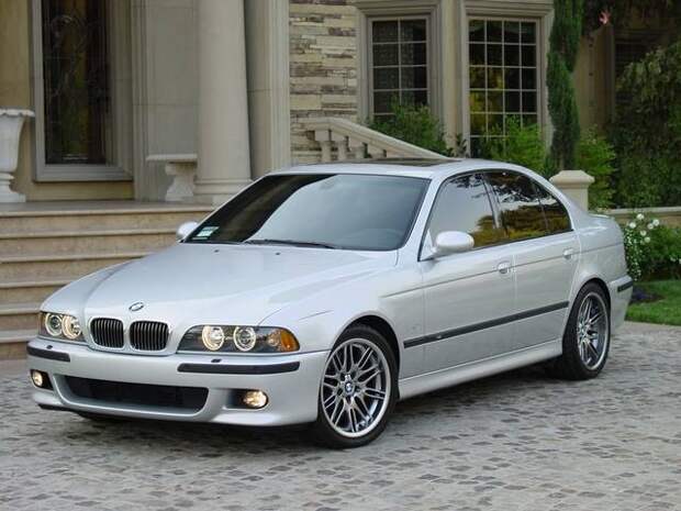 BMW 5 (E39)