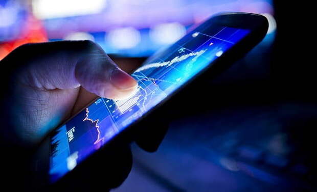 Синий свет, излучаемый монитором или смартфоном, ускоряет процесс старения