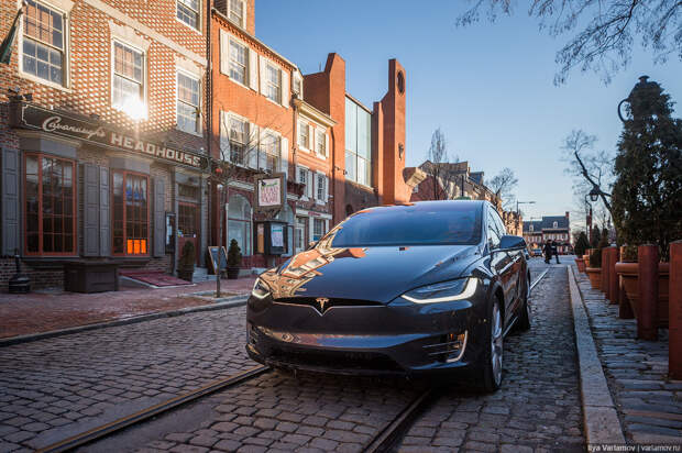 Tesla Model X: обзор удивительной машины