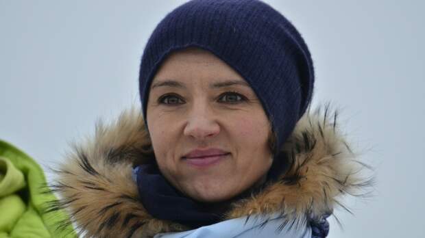 «Вот какой у меня помощник!»: Алферова показала особенного «сына» на фоне слухов о разводе с мужем