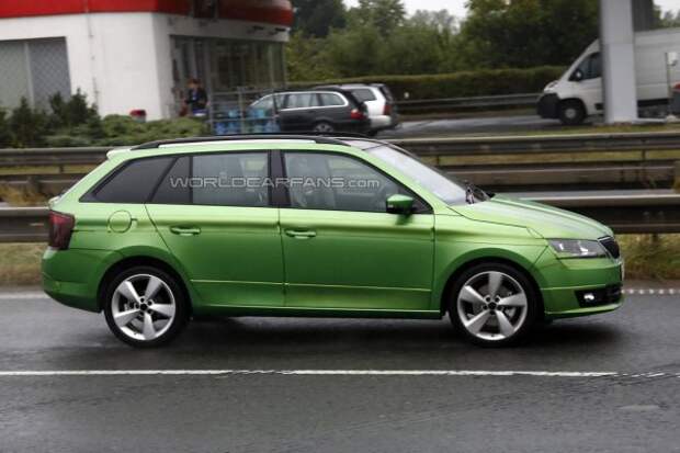 Новый Skoda Fabia Combi замечен без маскировки Новый Skoda Fabia Combi замечен без маскировки