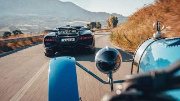 Историческая встреча Bugatti Divo и его старшего брата Type
