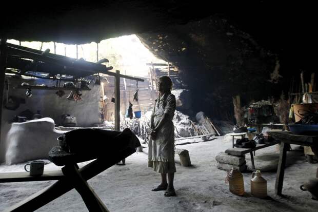 Дом в пещере