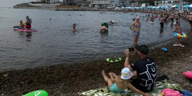 Курортный коллапс: 150 пляжей Анапы и Темрюка закрыты из-за мазутной катастрофы
