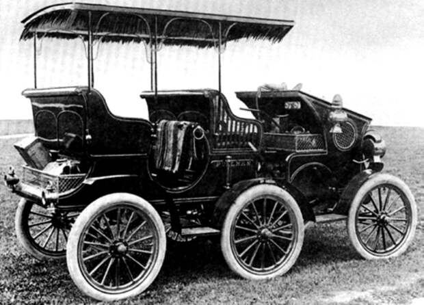 Первый в мире шестиколесный автомобиль. /Фото: wikipedia.org