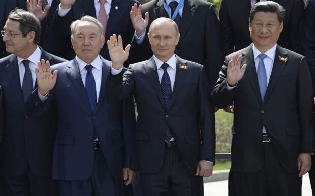 Советник Порошенко: Российская экономика не рухнет, режим не падет Советник Порошенко: Российская экономика не рухнет, режим не падет