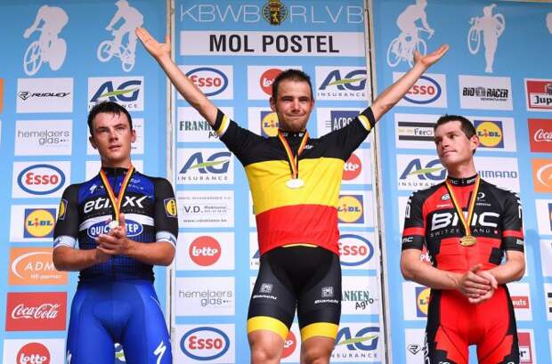 Victor Campenaerts (LottoNl-Jumbo) наслаждается своей бельгийской победой в разделке (фото: Tim de Waele/TDWSport.com)