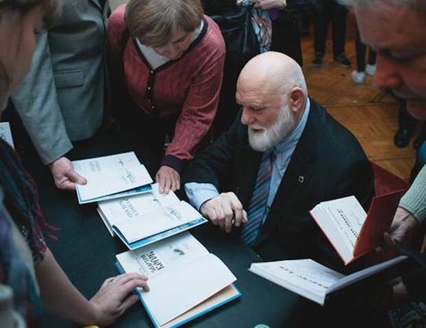 Цветные карандаши