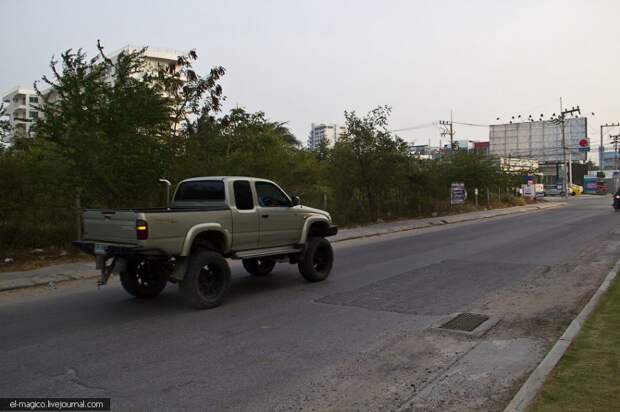 Транспорт на дорогах Таиланда тайланд, транспорт, автомобили