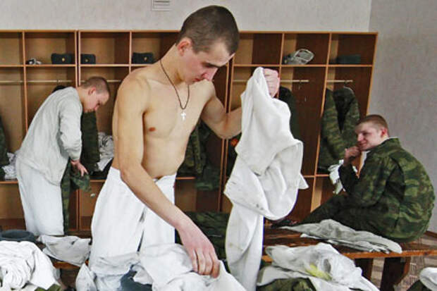 Солдаты в белье